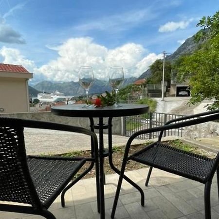 Nature Bay Apartment Kotor Exteriör bild