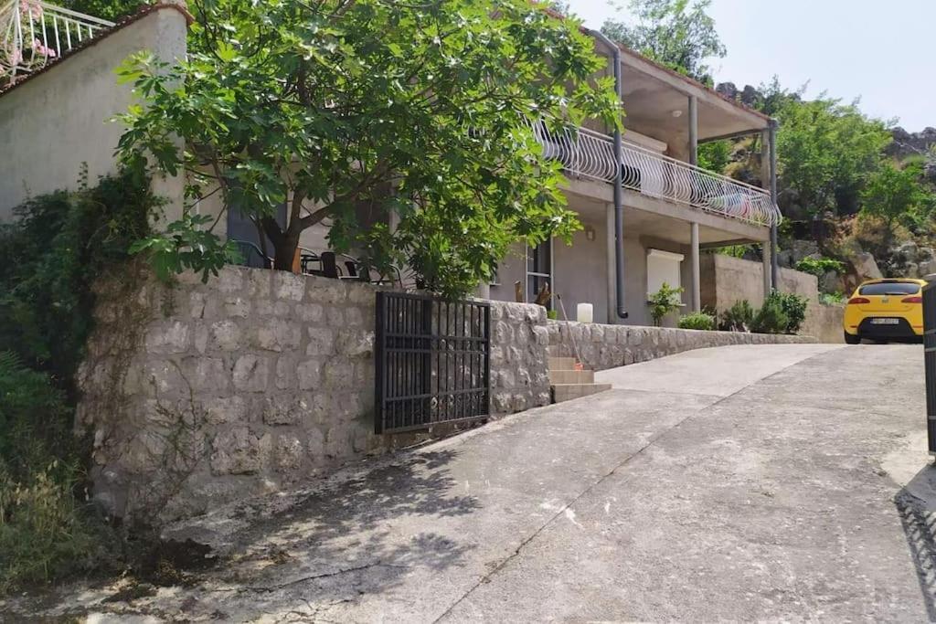 Nature Bay Apartment Kotor Exteriör bild