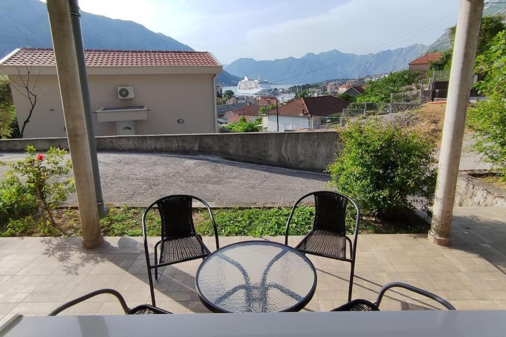 Nature Bay Apartment Kotor Exteriör bild